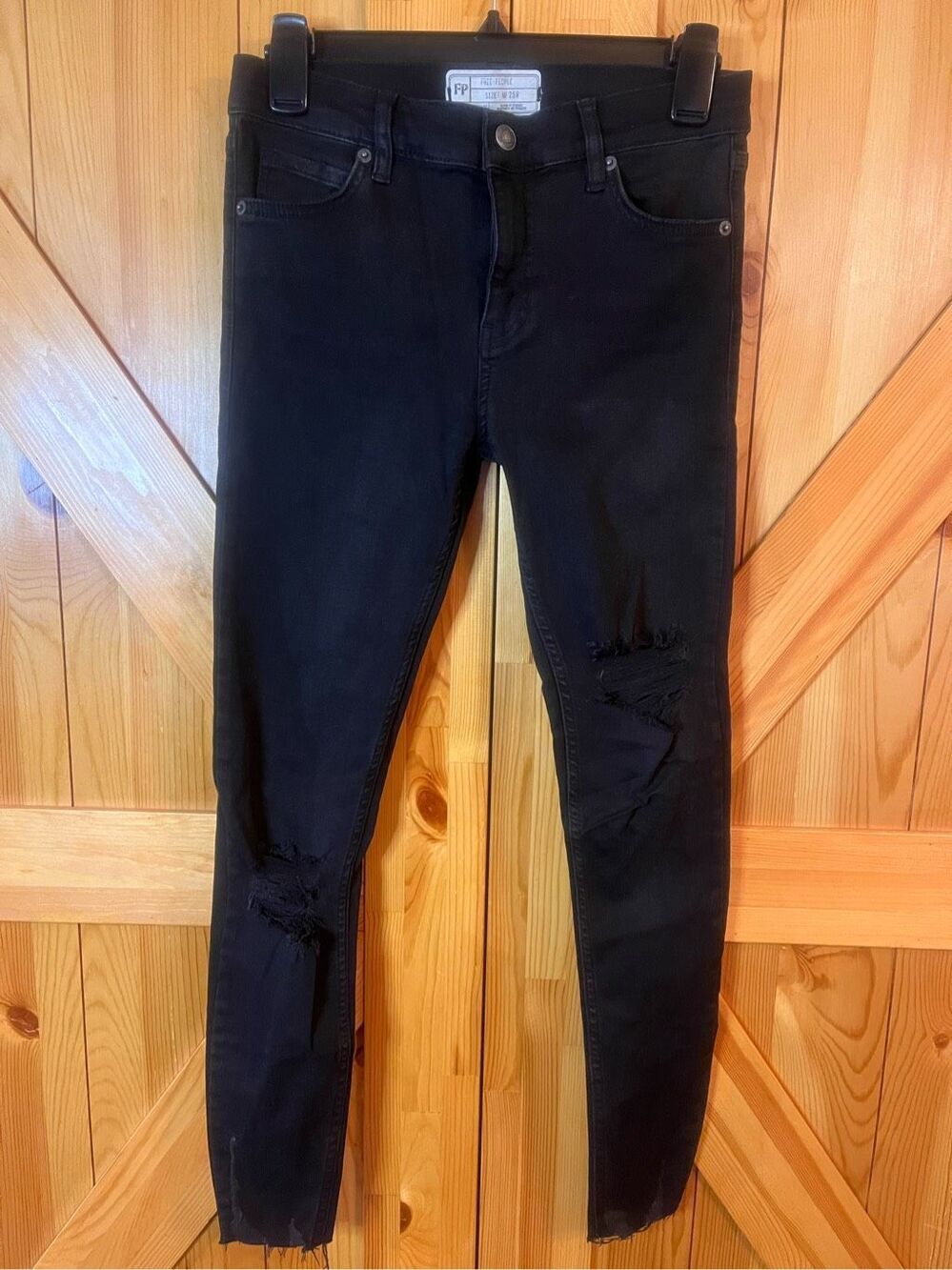 FREE PEOPLE Womens Black Distressed Skinny Jeans 25 (1083)